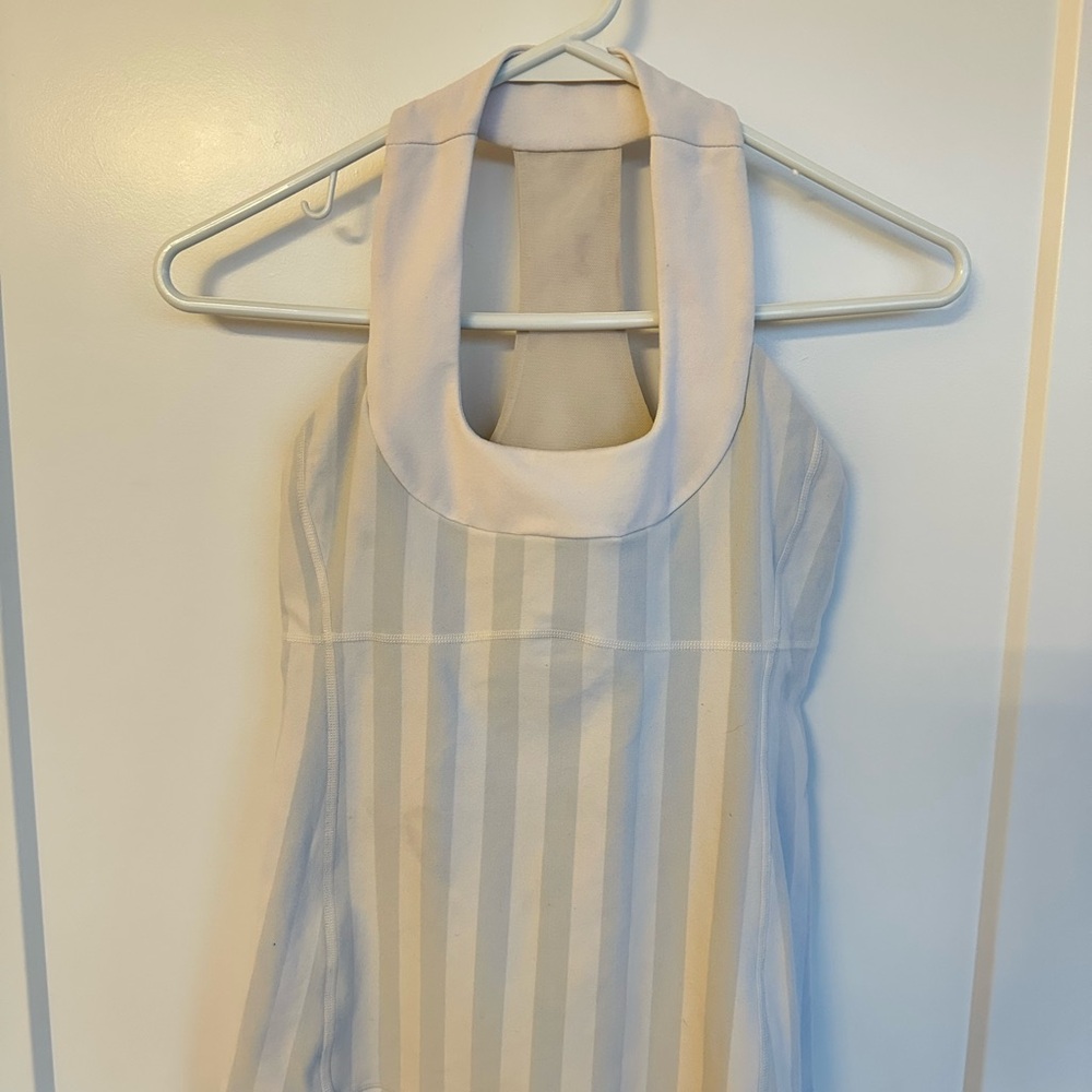 lululemon Athletica Scoop Neck Tank top